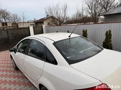 Utilizat 2011 Fiat Linea Berlinǎ | 800 EUR