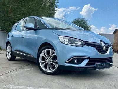 Albastru Utilizat 2017 Renault Scénic IV Monovolum | 8.999 EUR