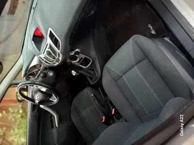 Gri Utilizat 2009 Ford Fiesta Titanium Hatchback | 4.800 EUR (Puțin scump)