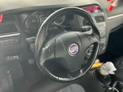 Second-hand 2008 Fiat Linea Berlinǎ | 2.300 EUR