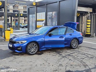 Culoarealbastru Second-hand 2019 BMW 330 M Sport Berlinǎ | 35.999 EUR