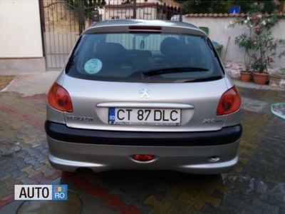 Second-hand Peugeot 206 70 CP (51 kW) 2006 Auriu Hatchback