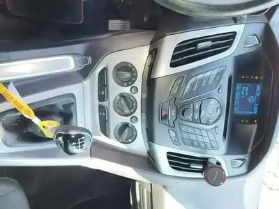 Second-hand Ford Focus 120 CP (88 kW) 2012 Hatchback