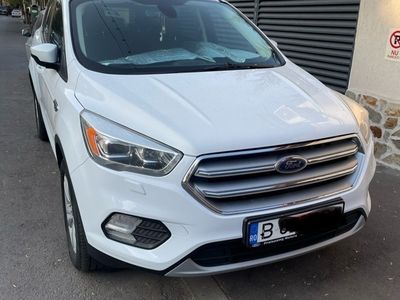 Alb Utilizat 2017 Ford Kuga SUV | 15.500 EUR (Preț OK)