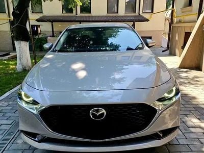 Utilizat 2025 Mazda 3 Exclusive-Line Berlinǎ | 25.500 EUR