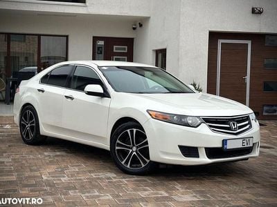 Culoarealb Second-hand 2010 Honda Accord Elegance Berlinǎ | 5.700 EUR