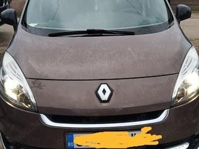 Second-hand Renault Grand Scénic III 130 CP (95 kW) 2012 Monovolum