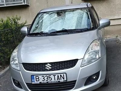 Argintiu Utilizat 2012 Suzuki Swift Hatchback | 6.600 EUR