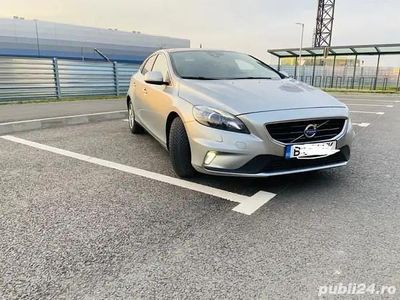 Second-hand 2016 Volvo V40 R-Design Hatchback | 9.300 EUR (Scump)