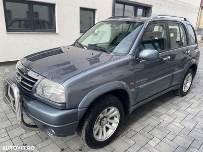 Second-hand Suzuki Grand Vitara 128 CP (94 kW) 2005 Culoaregri SUV