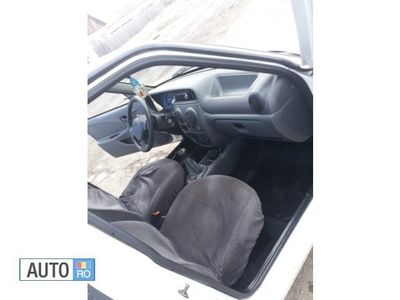 Utilizat 2004 Dacia Solenza Hatchback | 900 EUR