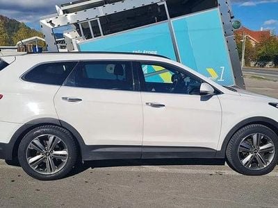 Culoarealb Utilizat 2014 Hyundai Grand Santa Fe SUV | 12.500 EUR