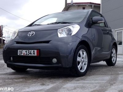 Toyota iQ