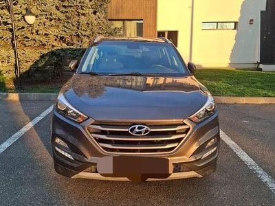 Second-hand Hyundai Tucson Comfort 132 CP (97 kW) 2018 Culoaremaro SUV