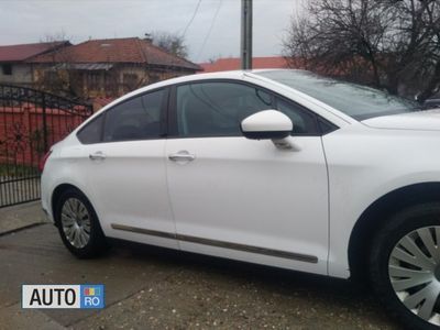 Alb Utilizat 2010 Citroën C5 Berlinǎ | 6.500 EUR (Scump)