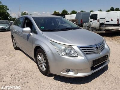 Gri Utilizat 2011 Toyota Avensis Edition Break | 5.999 EUR (Scump)