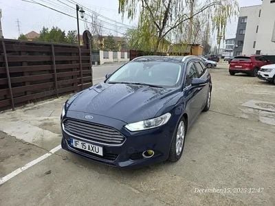 Second-hand Ford Mondeo 150 CP (110 kW) 2016 Albastru Hatchback