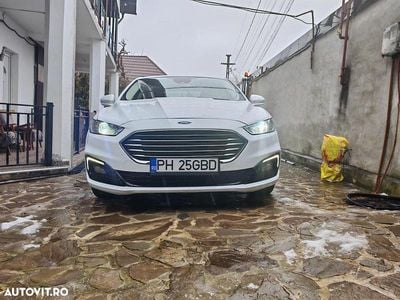 Culoarealb Utilizat 2019 Ford Mondeo Titanium Berlinǎ | 13.900 EUR (Super Preț)