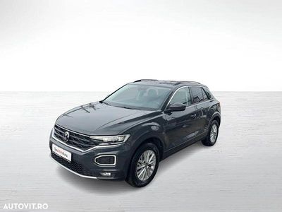 Gri mediu normal Utilizat 2021 VW T-Roc Design SUV | 22.500 EUR (Scump)