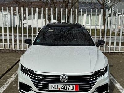 Second-hand VW Arteon R-line Edition 190 CP (139 kW) 2018 Culoarealb Hatchback