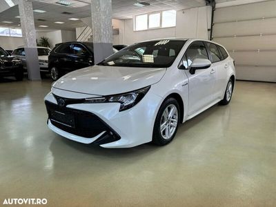 second-hand Toyota Corolla 1.8 Hybrid Club