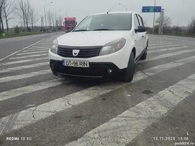 Utilizat 2010 Dacia Sandero Hatchback | 1.500 EUR (Super Preț)