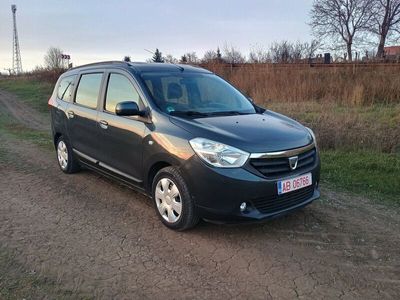 Dacia Lodgy