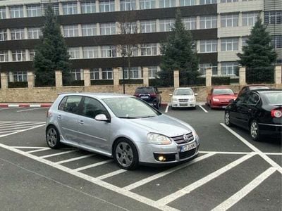 VW Golf V