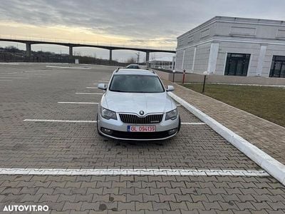 Second-hand Skoda Superb GreenLine 105 CP (77 kW) 2014 Culoareargint Break