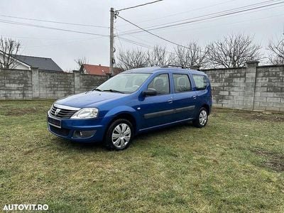 Second-hand Dacia Logan Lauréate 87 CP (63 kW) 2010 Culoarealbastru Break