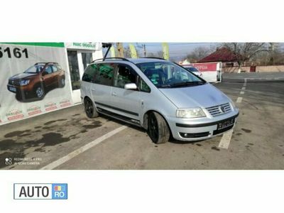 Argintiu Utilizat 2003 VW Sharan Monovolum | 2.199 EUR