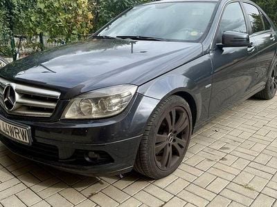 Mercedes C200