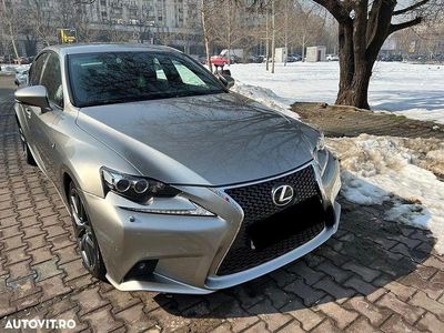 Culoareargint Utilizat 2015 Lexus IS200t Sport Line Berlinǎ | 19.200 EUR