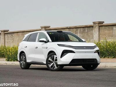 Nouă BYD Tang 544 CP (400 kW) 2025 Culoarealb SUV