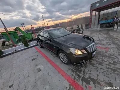 Mercedes E220