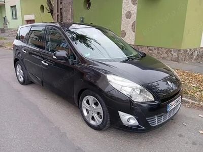 Utilizat 2011 Renault Grand Scénic III Monovolum | 4.499 EUR
