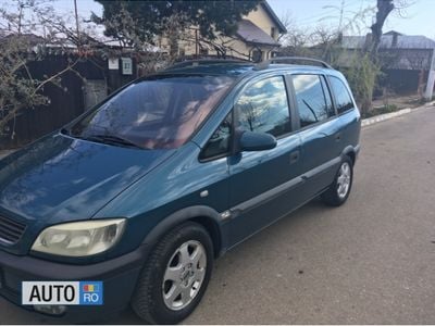Second-hand Opel Zafira 105 CP (77 kW) 2001 Albastru Monovolum