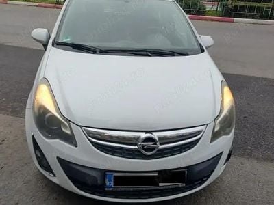 Alb Utilizat 2011 Opel Corsa Break | 3.100 EUR (Scump)