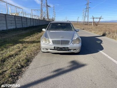 Mercedes C270