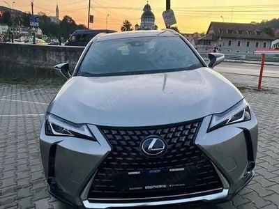 Second-hand Lexus UX 250h Business Edition 184 CP (135 kW) 2019 SUV