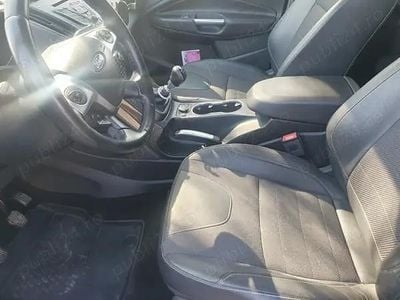 Utilizat 2015 Ford Kuga SUV | 9.500 EUR (Preț OK)