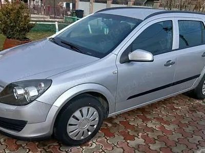 Second-hand Opel Astra 100 CP (73 kW) 2005 Break