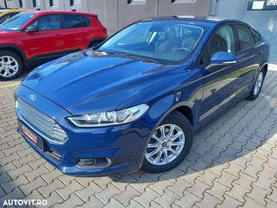 Second-hand Ford Mondeo 204 CP (150 kW) 2019 Albastru Berlinǎ