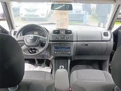 Second-hand Skoda Fabia 55 CP (40 kW) 2011 Negru Hatchback