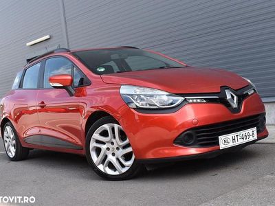 Culoarerosu Utilizat 2015 Renault Clio GrandTour Bose Edition Break | 5.999 EUR (Preț OK)