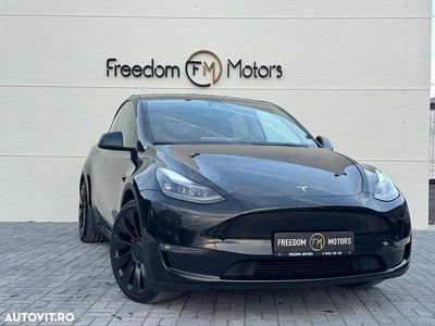 Culoarenegru Utilizat 2023 Tesla Model Y Performance SUV | 38.300 EUR (Puțin scump)