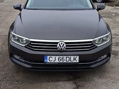 Second-hand VW Passat Comfortline 150 CP (110 kW) 2016 Culoaremaro Break