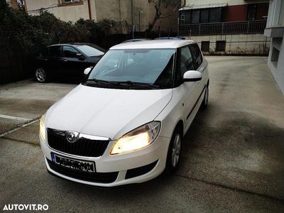 Second-hand Skoda Fabia Classic 60 CP (44 kW) 2010 Culoarealb Hatchback