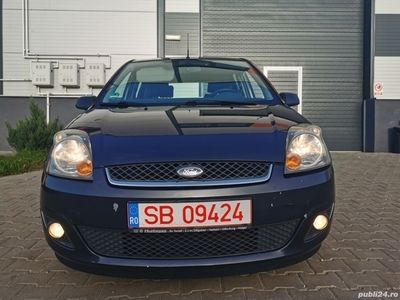 second-hand Ford Fiesta an 2009, aer condiționat, 13 benzina distributie lant