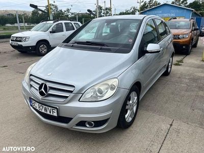 Mercedes B180